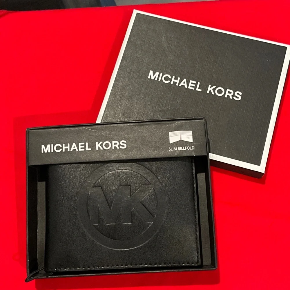 NWT Michael Kors Black MK Logo Billfold Wallet